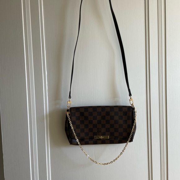 COPY - Louis Vuitton cross body/clutch - Picture 2 of 4